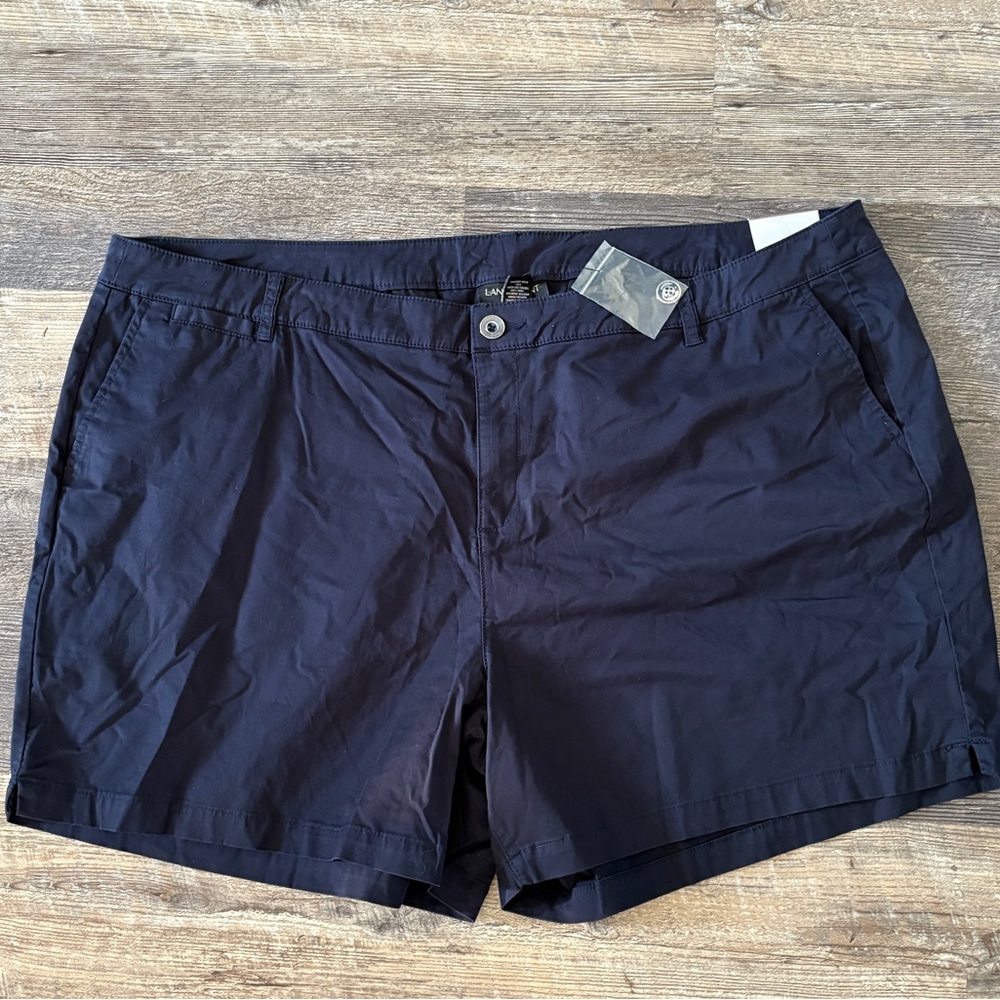 NWT- Lane Bryant woman’s classic chino shorts, navy, size 28